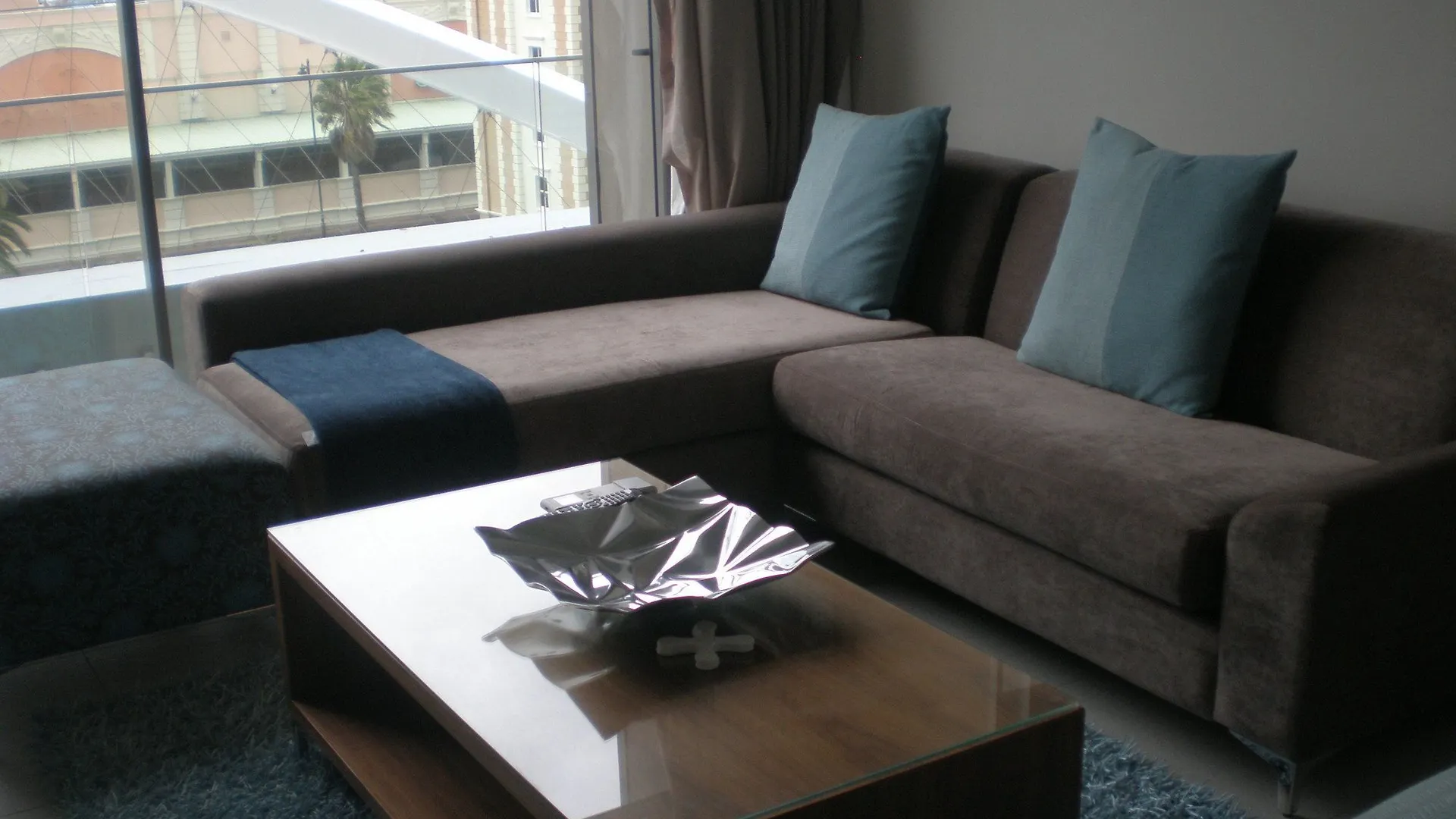 L'Empire Crystal Towers Apartment Cape Town